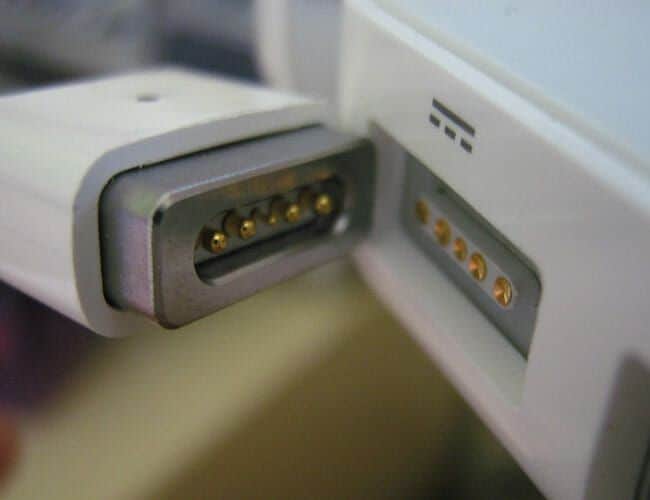 Clean Macbook Charging Pin